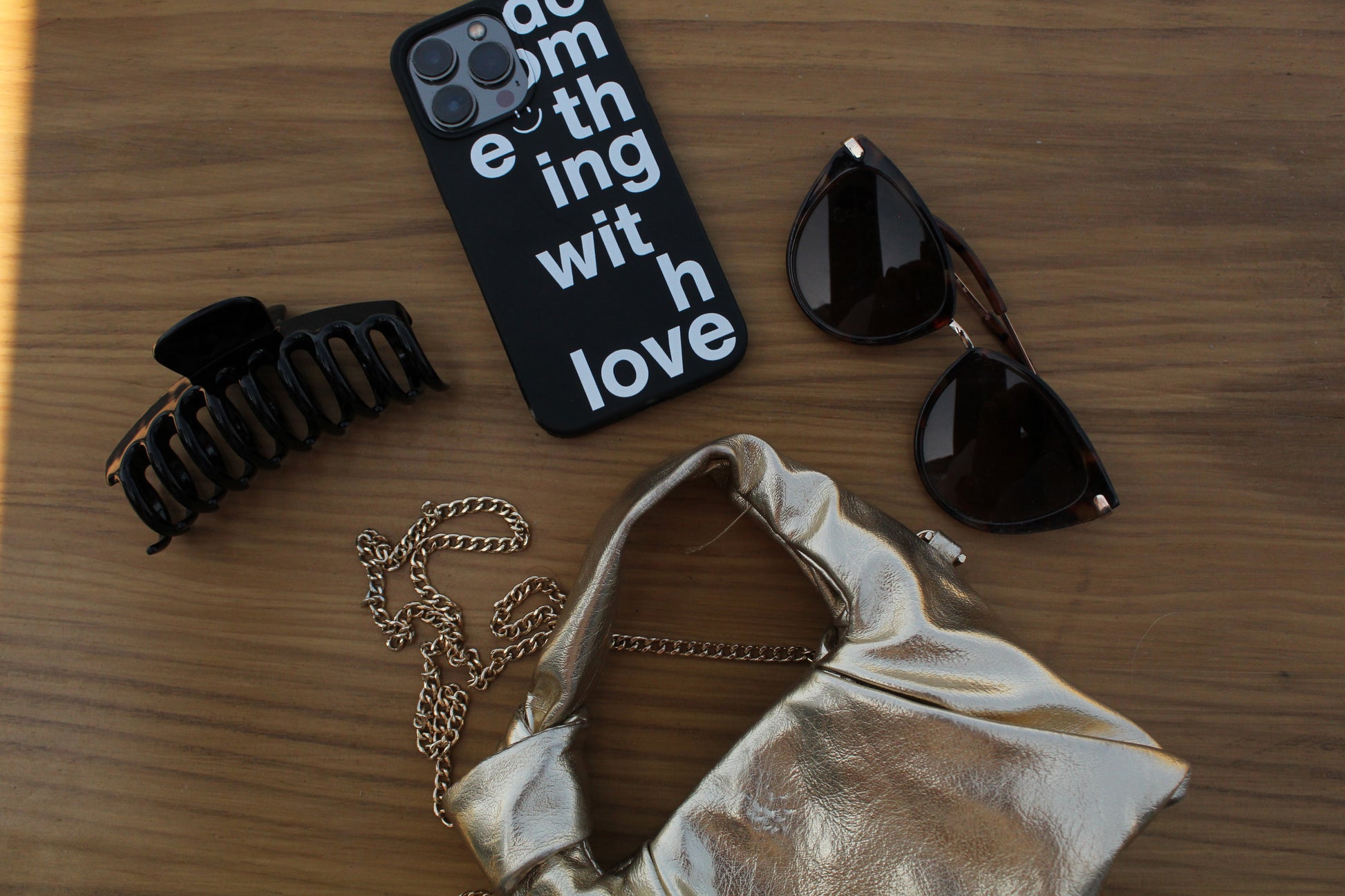 Funda Móvil - Do Something With Love BLACK